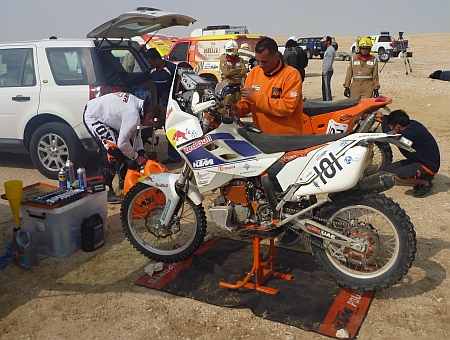 SERVICE POINT- THE KTM 530 EXC GETS CHECKED THOROUGHLY